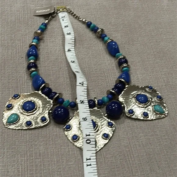 NWT Chicos gold tone, dyed howlite stone Statement Necklace - Picture 6 of 6